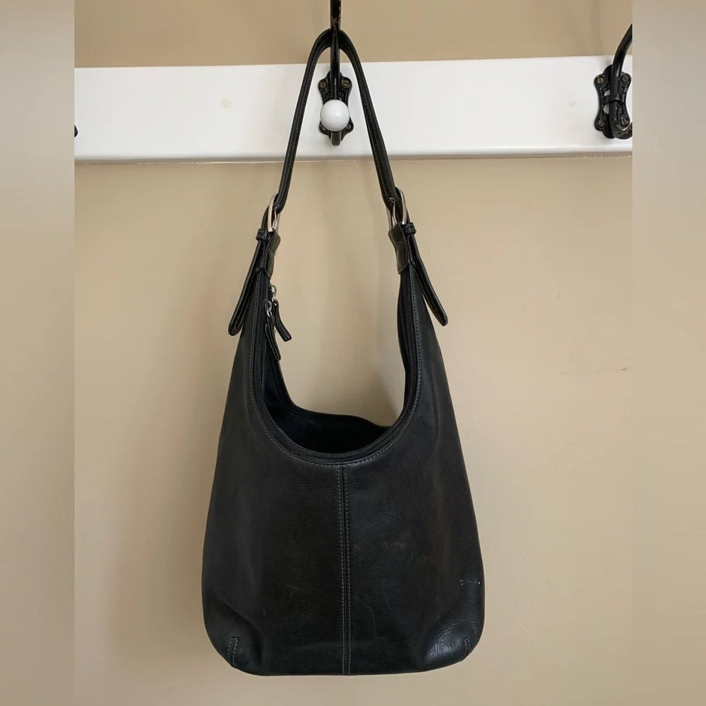Tignanello Black Leather Shoulder Bag - Picture 4 of 7